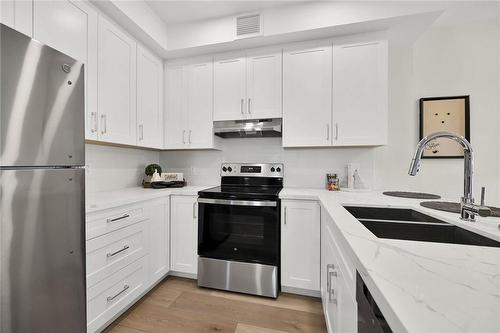 15 Talbot Street W|Unit #302, Cayuga, ON - Indoor Photo Showing Kitchen With Stainless Steel Kitchen With Double Sink With Upgraded Kitchen