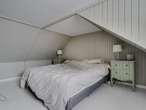 Chambre Ã Â coucher - 34 201E Avenue, Saint-Hippolyte, QC - Indoor Photo Showing Bedroom
