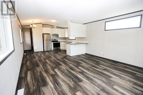 4510 Power Road Unit# 46, Barriere, BC - Indoor Photo Showing Kitchen