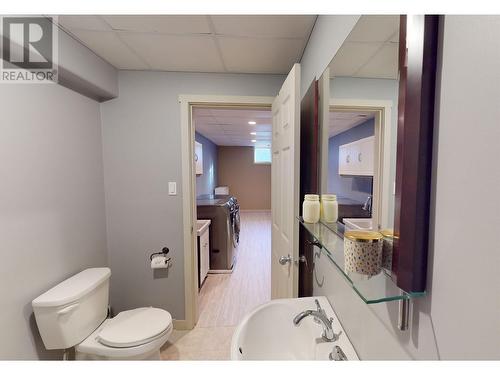 2805 Neighbour Road, Quesnel, BC - Indoor Photo Showing Bathroom