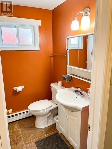 11 Sunset Drive, Badger, NL - Indoor Photo Showing Bathroom