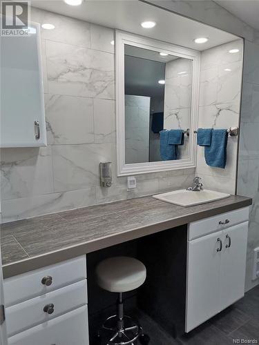183 Chaleur, Charlo, NB - Indoor Photo Showing Bathroom