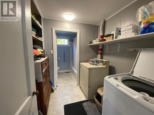 100 Brook Street, Stephenville Crossing, NL - Indoor Photo Showing Laundry Room