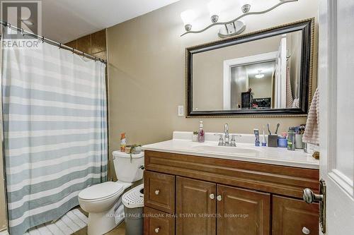 145 Emerald St S, Hamilton, ON - Indoor Photo Showing Bathroom