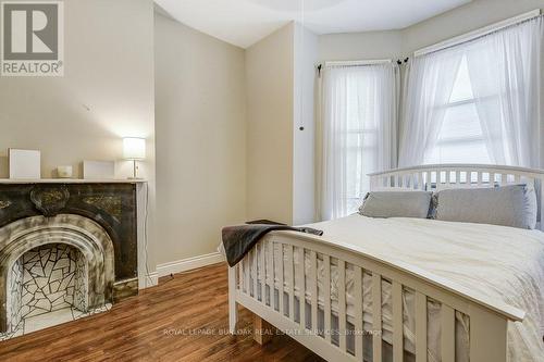 145 Emerald St S, Hamilton, ON - Indoor Photo Showing Bedroom