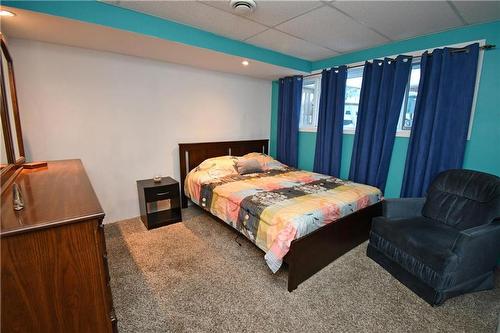 401 Shell River Avenue, Russell, MB - Indoor Photo Showing Bedroom