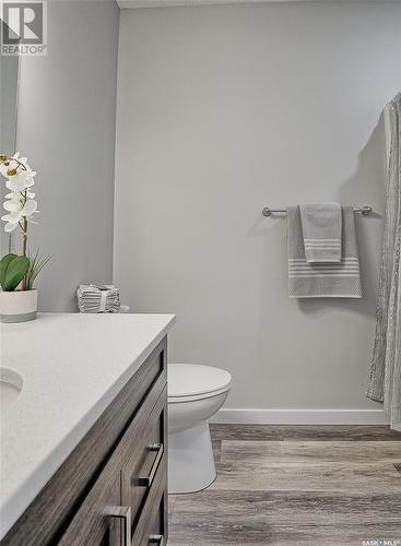 #403 131 Beaudry Crescent, Martensville, SK - Indoor Photo Showing Bathroom