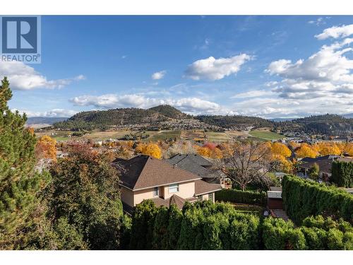 573 Spruceview Place N, Kelowna, BC - Outdoor With View