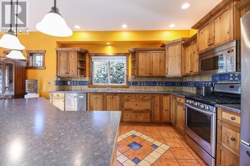 3402 Lobelia Drive, Osoyoos, BC - Indoor Photo Showing Kitchen With Stainless Steel Kitchen