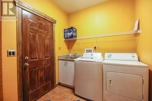 3402 Lobelia Drive, Osoyoos, BC - Indoor Photo Showing Laundry Room