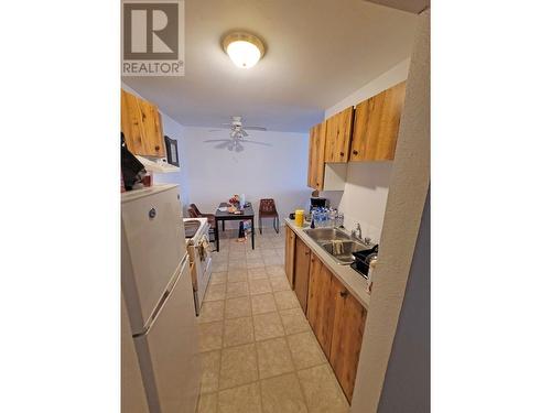 8920 86 Street, Fort St. John, BC - Indoor Photo Showing Kitchen With Double Sink