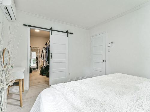 Master bedroom - 2491 Route 117, Mont-Blanc, QC - Indoor Photo Showing Bedroom