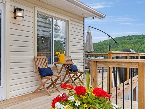Terrasse - 56 Rue Charette, Val-Des-Monts, QC - Outdoor With Exterior