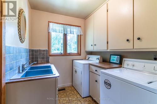 6249 County 121 Road, Minden Hills, ON - Indoor Photo Showing Laundry Room