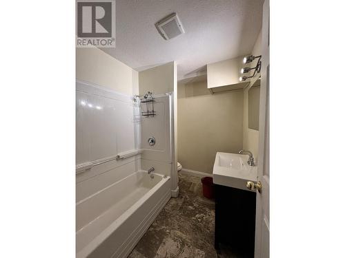 1508-1510 E 7Th Avenue, Prince Rupert, BC - Indoor Photo Showing Bathroom