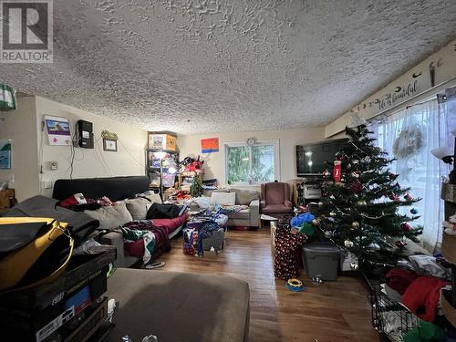 1508-1510 E 7Th Avenue, Prince Rupert, BC - Indoor Photo Showing Living Room