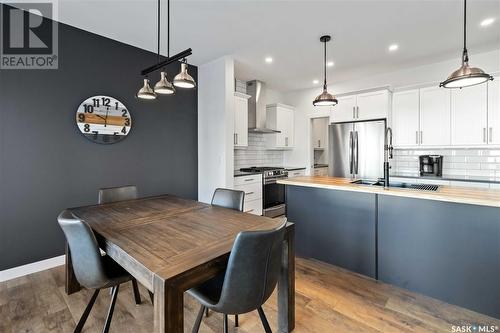579 Kalra Street, Saskatoon, SK - Indoor Photo Showing Kitchen With Upgraded Kitchen