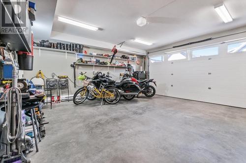 2450 Radio Tower Road Unit# 59, Oliver, BC - Indoor Photo Showing Garage