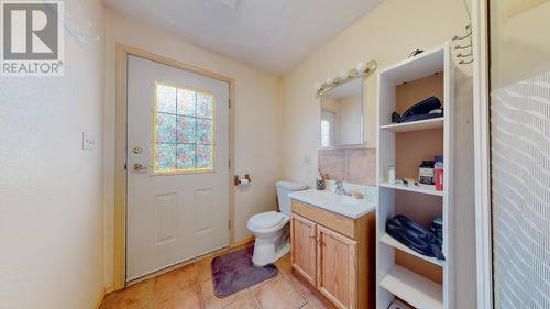 294 Road 6, Oliver, BC - Indoor Photo Showing Bathroom