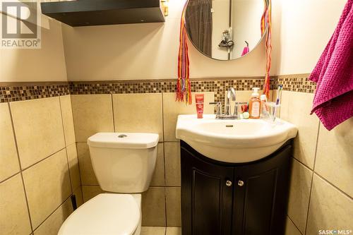 991 112Th Street, North Battleford, SK - Indoor Photo Showing Bathroom