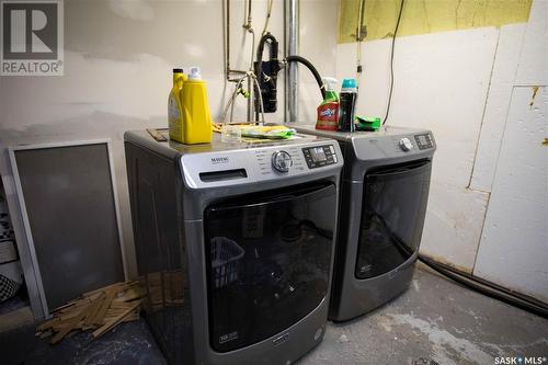 991 112Th Street, North Battleford, SK - Indoor Photo Showing Laundry Room