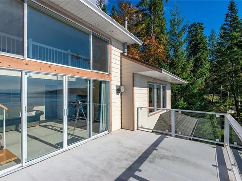 731 Noble Rd, Quadra Island, BC - Outdoor With Exterior