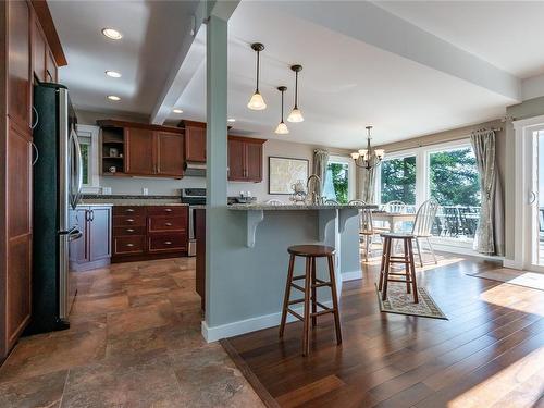 731 Noble Rd, Quadra Island, BC - Indoor Photo Showing Kitchen With Upgraded Kitchen