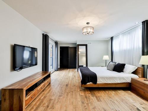 Master bedroom - 280 Ch. De Blue Hills, Morin-Heights, QC - Indoor Photo Showing Bedroom