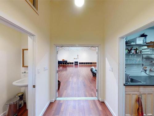 9891 Spalding Rd, Pender Island, BC - Indoor Photo Showing Other Room