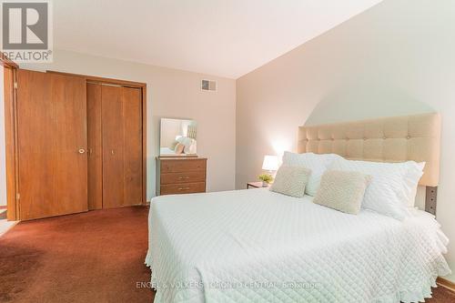 38 2Nd Street W, Owen Sound, ON - Indoor Photo Showing Bedroom