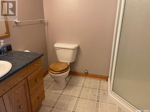 1801 First Street, Estevan, SK - Indoor Photo Showing Bathroom