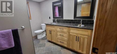 1106 Pacific Avenue, Carnduff, SK - Indoor Photo Showing Bathroom