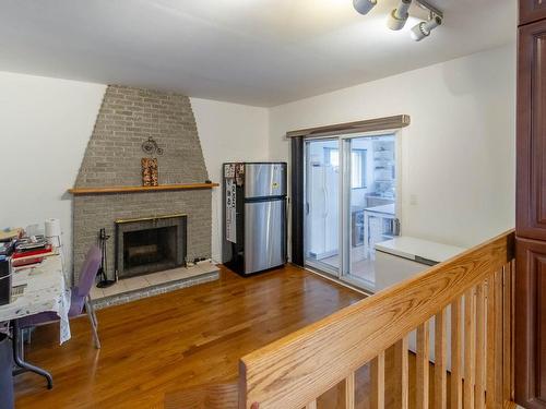 Salle familiale - 995 Crois. Savard, Brossard, QC - Indoor With Fireplace