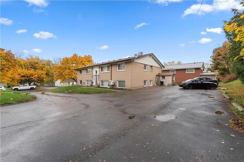 rear view/parking for 5 cars - 256 South Drive, Simcoe, ON - Outdoor