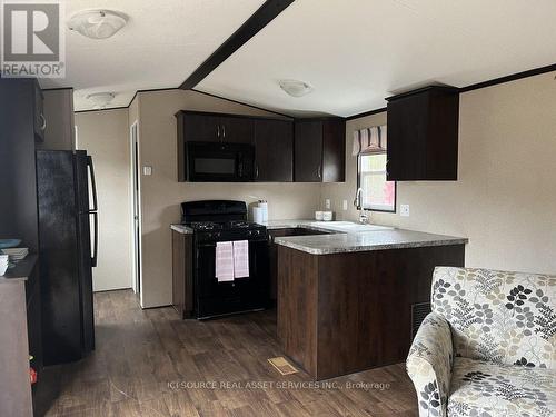 Lkr052 - 1047 Bonnie Lake Camp Route, Bracebridge, ON - Indoor Photo Showing Kitchen