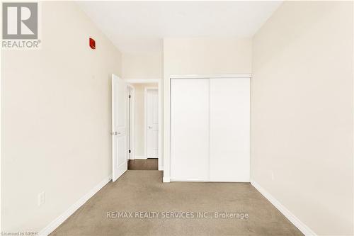 #420 -216 Oak Park Blvd, Oakville, ON - Indoor Photo Showing Other Room