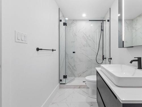 Bathroom - 3909-720 Rue St-Jacques, Montréal (Ville-Marie), QC - Indoor Photo Showing Bathroom
