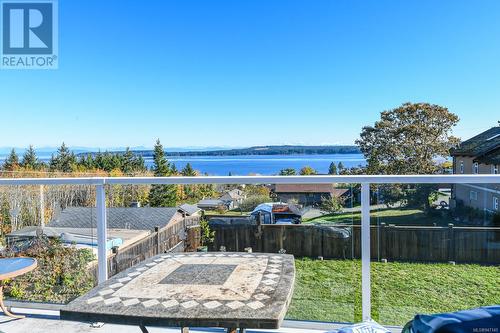 5594 7Th St, Union Bay, BC - Outdoor With Body Of Water
