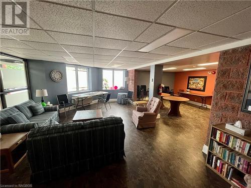 Common Room - 536 11Th Avenue Unit# 501, Hanover, ON - Indoor