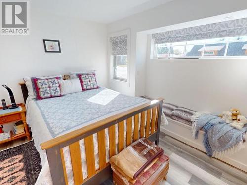 7324 Edgehill Crescent, Powell River, BC - Indoor Photo Showing Bedroom
