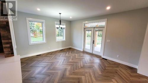 4920 Riverside Avenue, Grand Forks, BC - Indoor Photo Showing Other Room