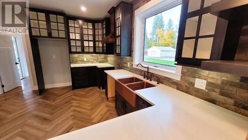 4920 Riverside Avenue, Grand Forks, BC - Indoor Photo Showing Kitchen