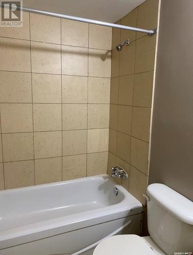 445 12Th Street E, Prince Albert, SK - Indoor Photo Showing Bathroom