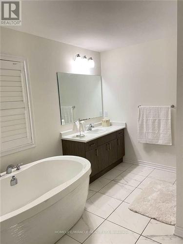 259 Ridge Road, Cambridge, ON - Indoor Photo Showing Bathroom
