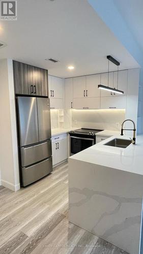 311 - 600 Eglinton Avenue E, Toronto, ON - Indoor Photo Showing Kitchen With Stainless Steel Kitchen With Upgraded Kitchen