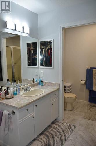 103 Eagle Drive, Kaleden, BC - Indoor Photo Showing Bathroom