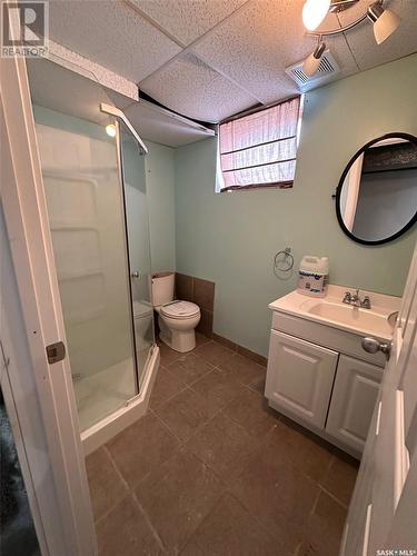 213 1St Avenue E, Lampman, SK - Indoor Photo Showing Bathroom