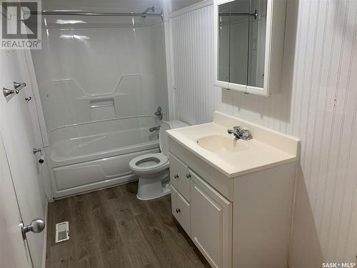 207 Mccarthy Boulevard N, Regina, SK - Indoor Photo Showing Bathroom