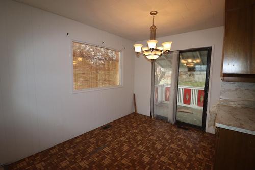 6045 Tower Road, Grand Forks, BC - Indoor Photo Showing Other Room