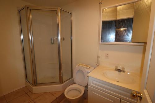 6045 Tower Road, Grand Forks, BC - Indoor Photo Showing Bathroom